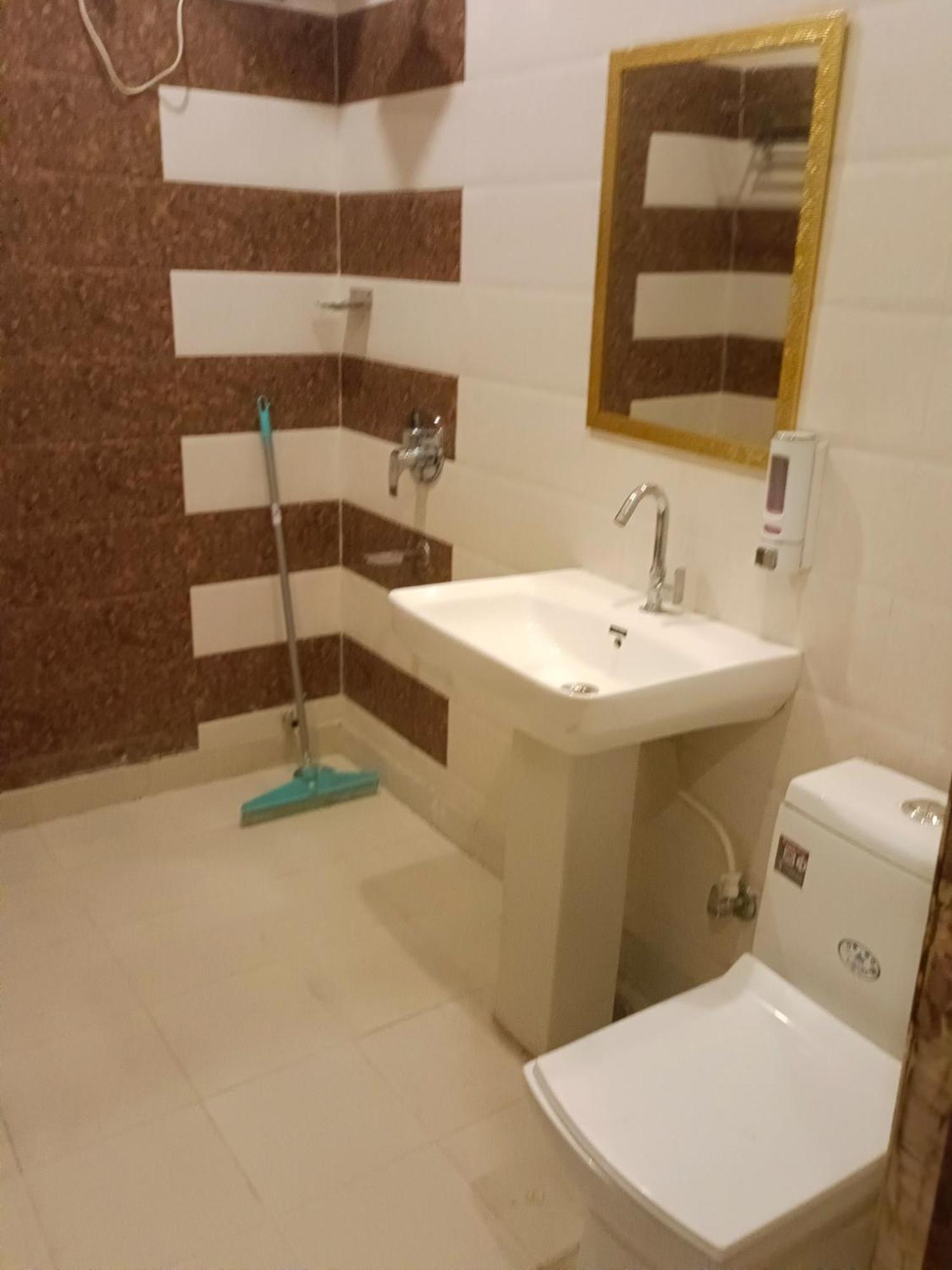 The Aura Grand Hotel & Banquet - A Unit Of Sitara Kollection Hotels Rohtak Exteriör bild
